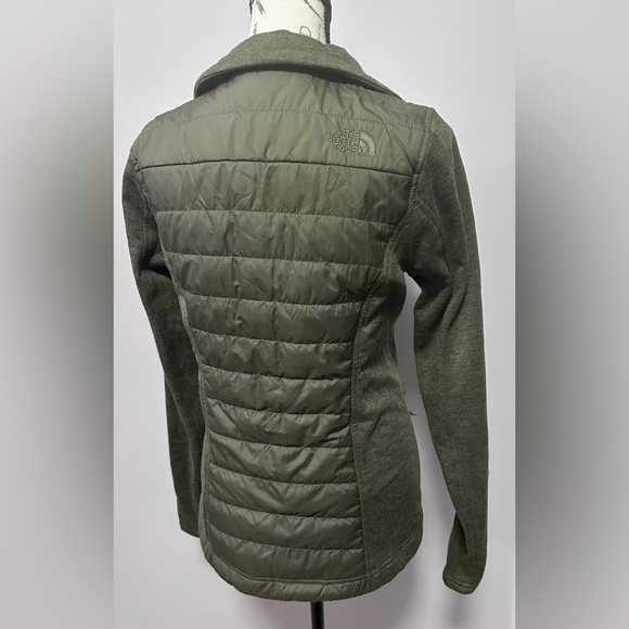 🧥 The North Face Jacket - Olive Green, Size XS 🌟 - Picture 3 of 11